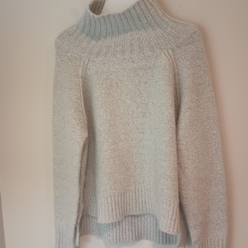 Gilli Heather Gray Turtleneck Sweater